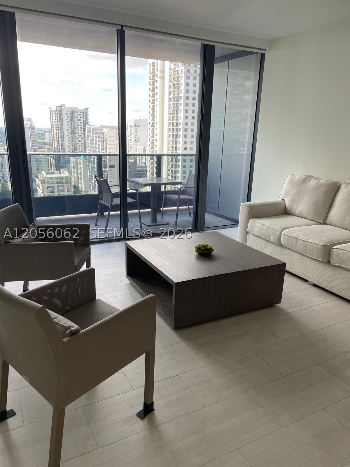 1000 Brickell Plaza #2404, Miami FL 33131