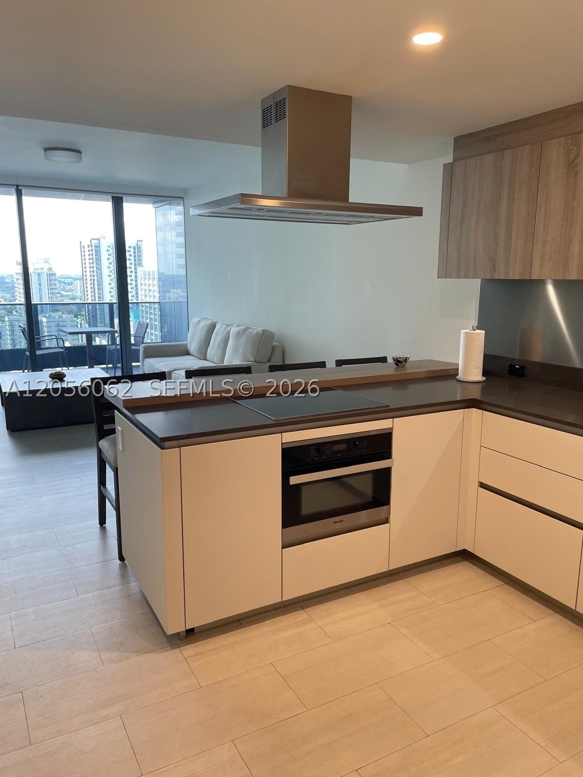 1000 Brickell Plaza #2404, Miami FL 33131