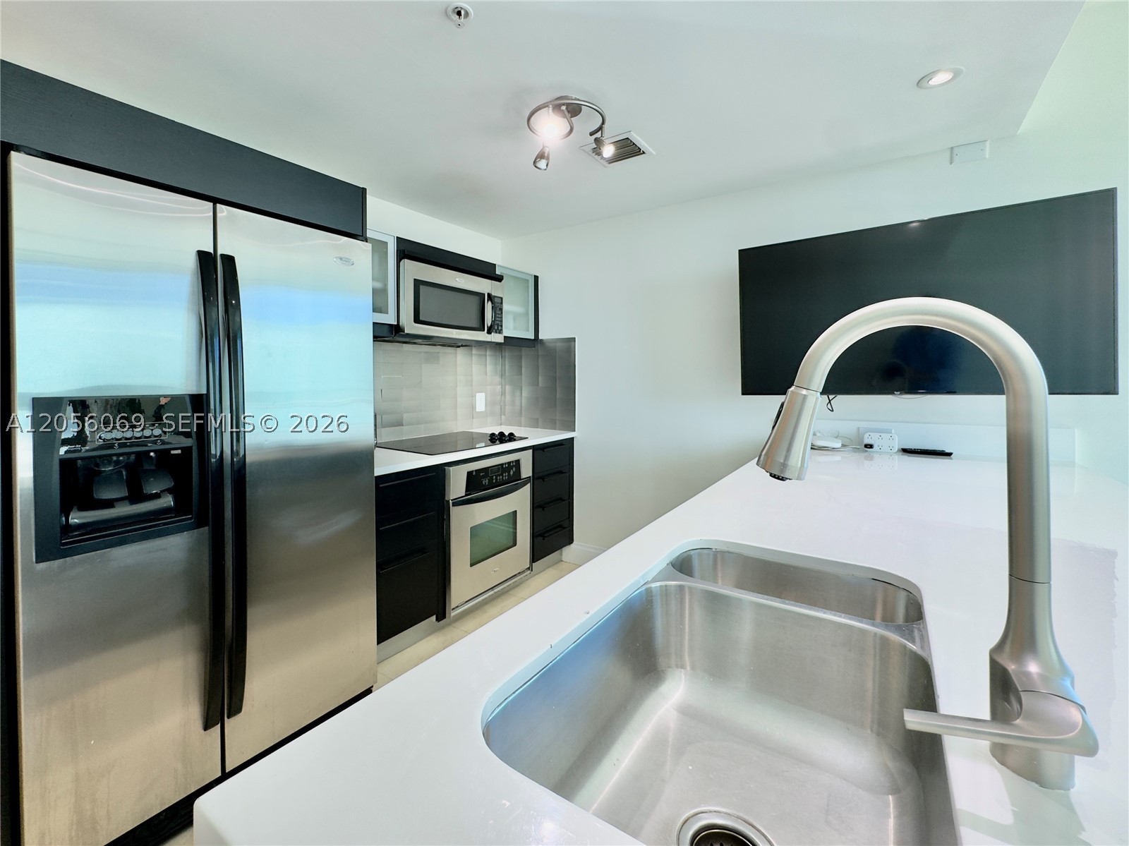 1900 N Bayshore Dr #4003, Miami FL 33132