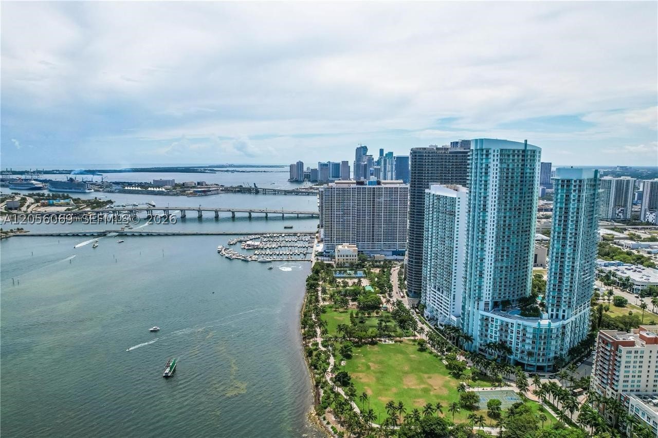 1900 N Bayshore Dr #4003, Miami FL 33132