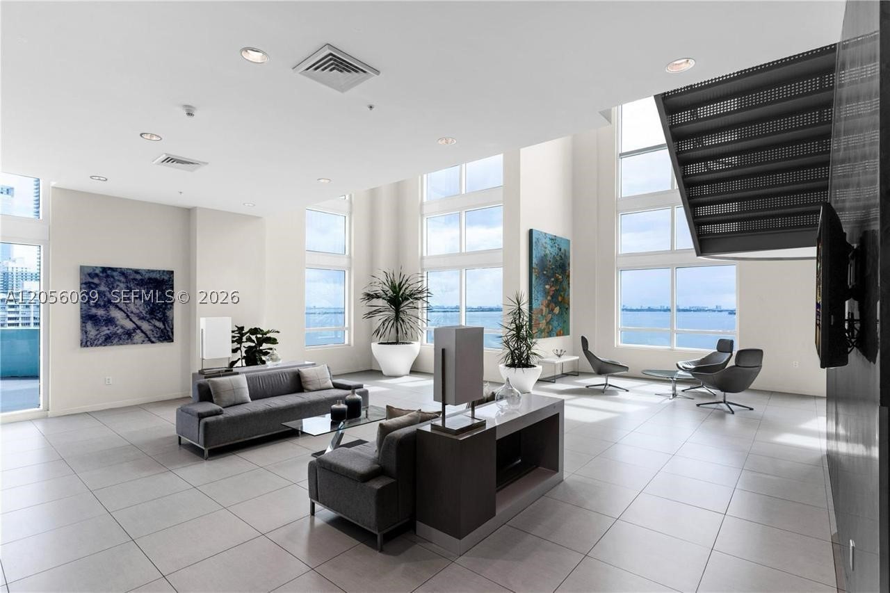 1900 N Bayshore Dr #4003, Miami FL 33132