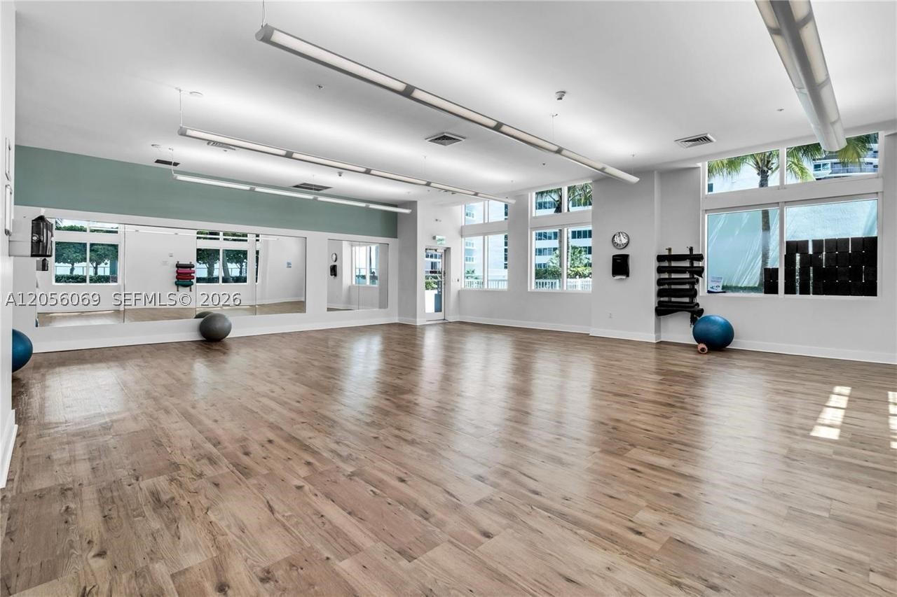 1900 N Bayshore Dr #4003, Miami FL 33132
