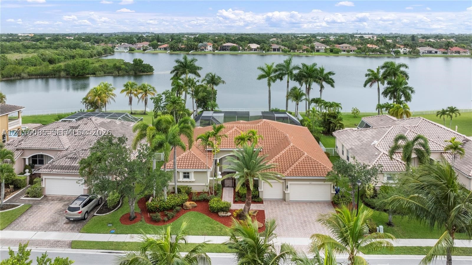 18659 SW 12th St, Pembroke Pines FL 33029
