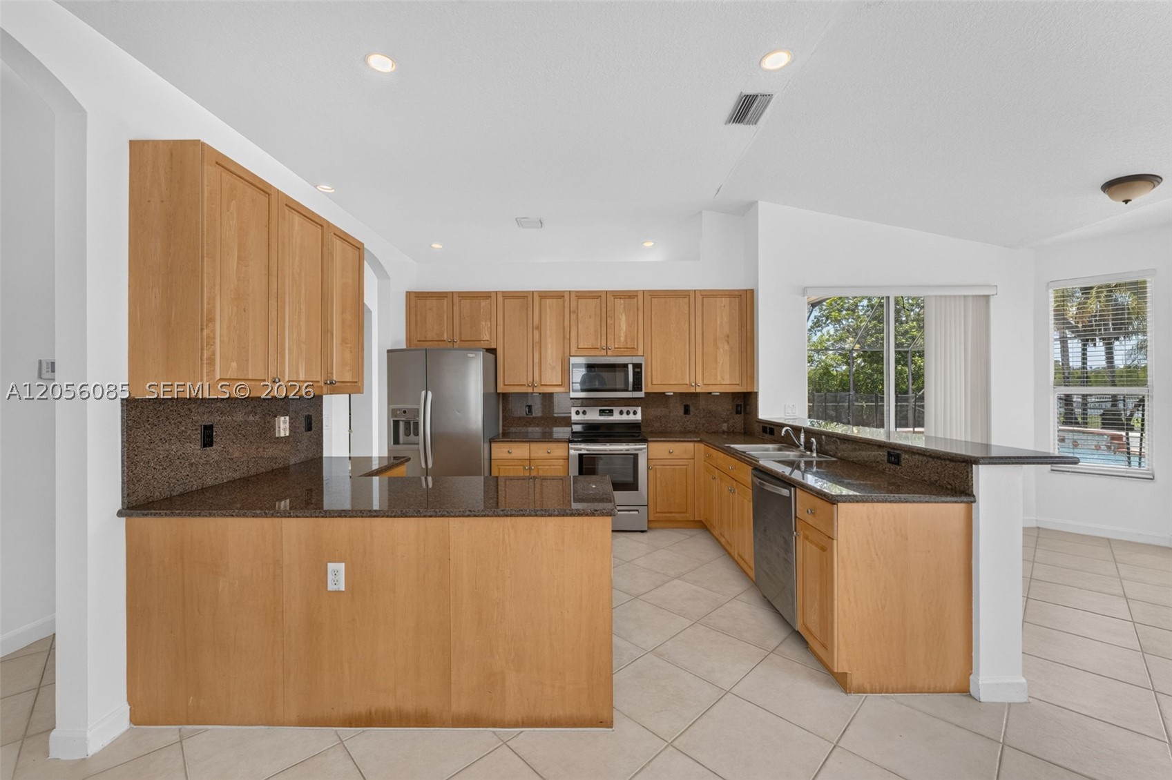 18659 SW 12th St, Pembroke Pines FL 33029