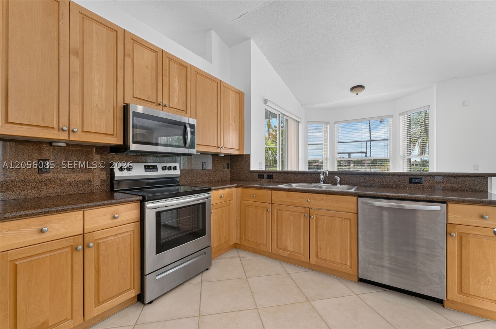18659 SW 12th St, Pembroke Pines FL 33029