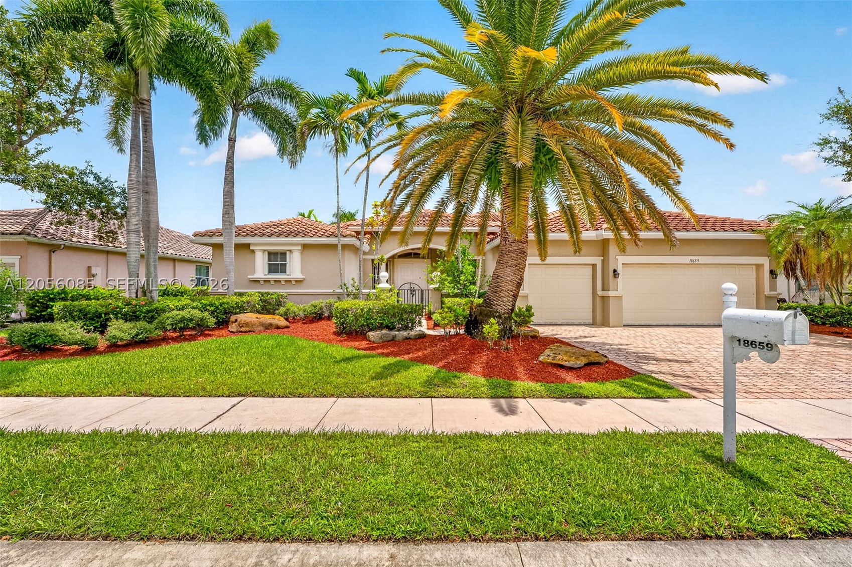 18659 SW 12th St, Pembroke Pines FL 33029