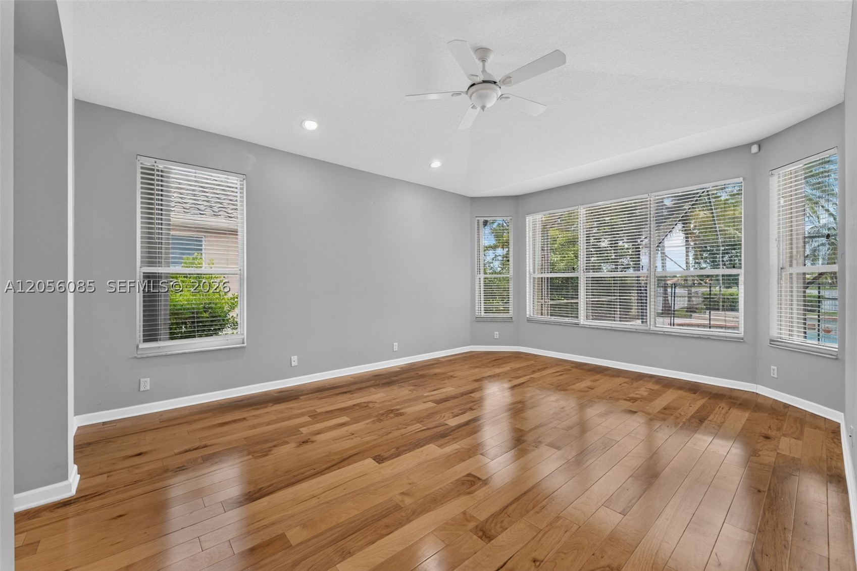 18659 SW 12th St, Pembroke Pines FL 33029