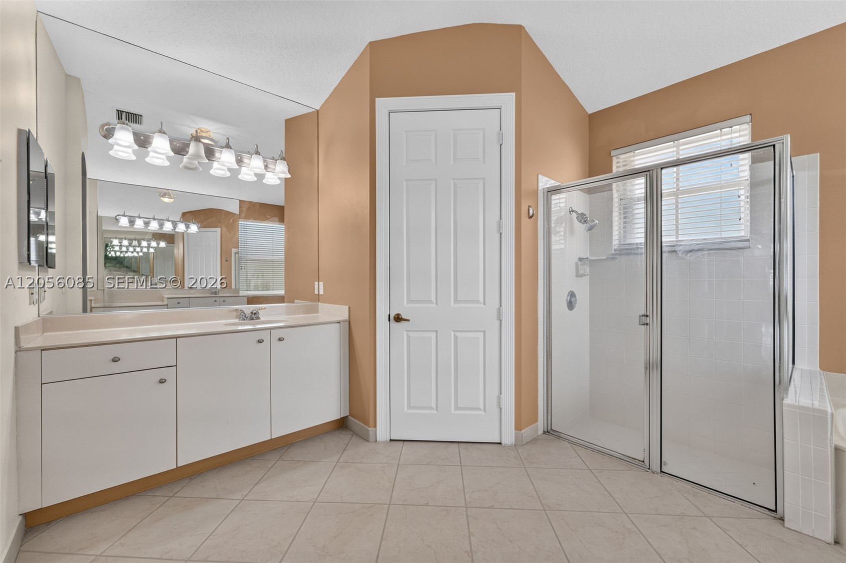 18659 SW 12th St, Pembroke Pines FL 33029