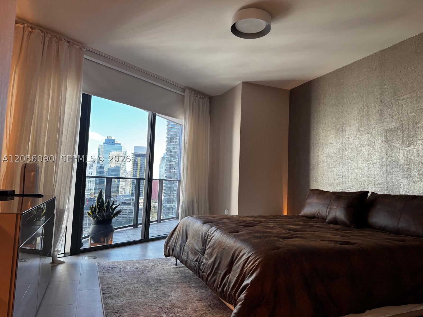 1000 Brickell Plaza #2301, Miami FL 33131