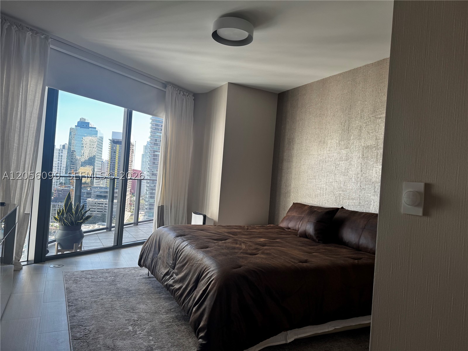 1000 Brickell Plaza #2301, Miami FL 33131