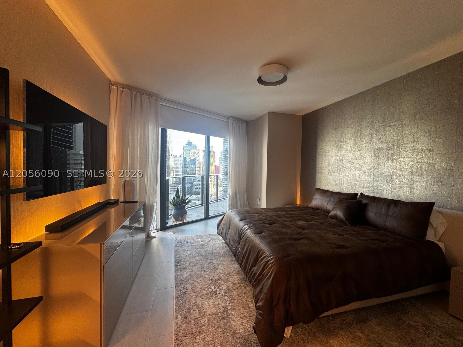 1000 Brickell Plaza #2301, Miami FL 33131