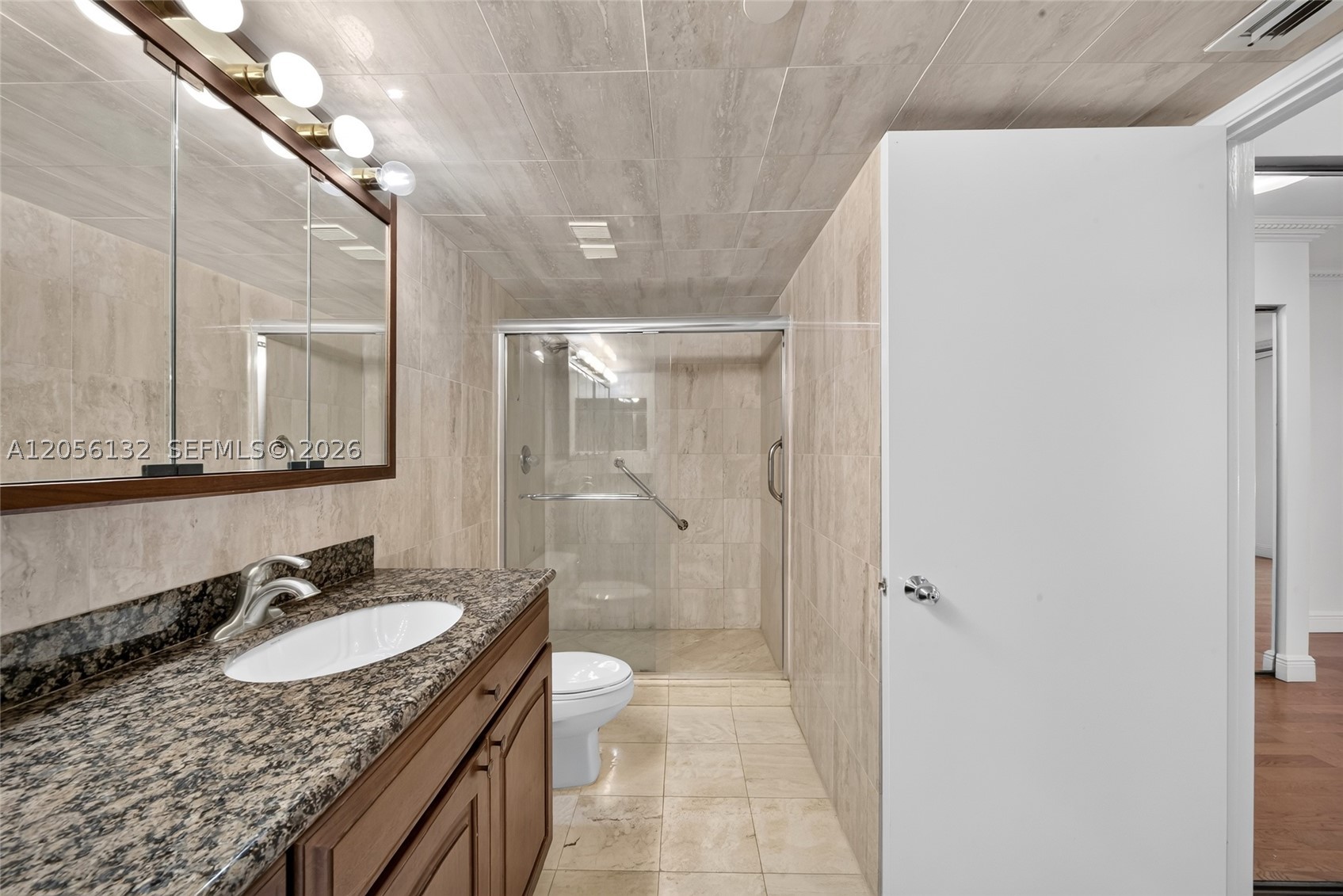 3600 Mystic Pointe Dr #310, Aventura FL 33180