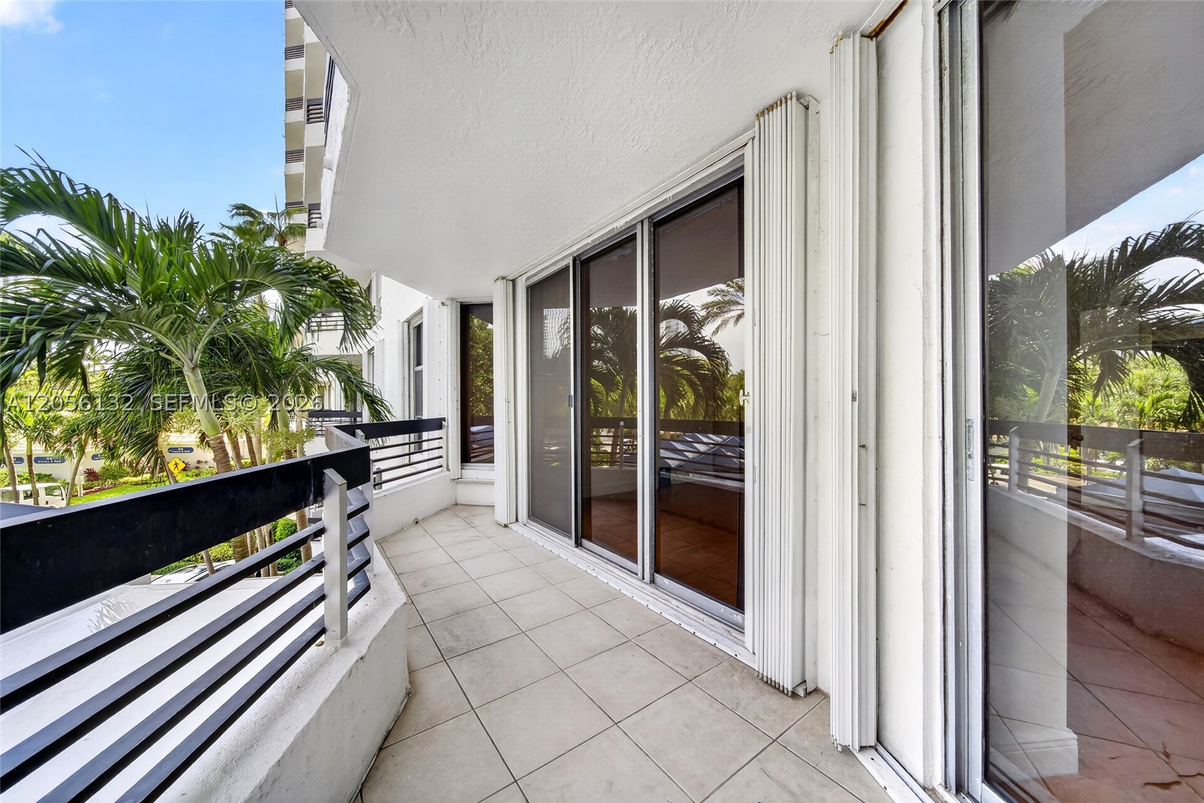3600 Mystic Pointe Dr #310, Aventura FL 33180