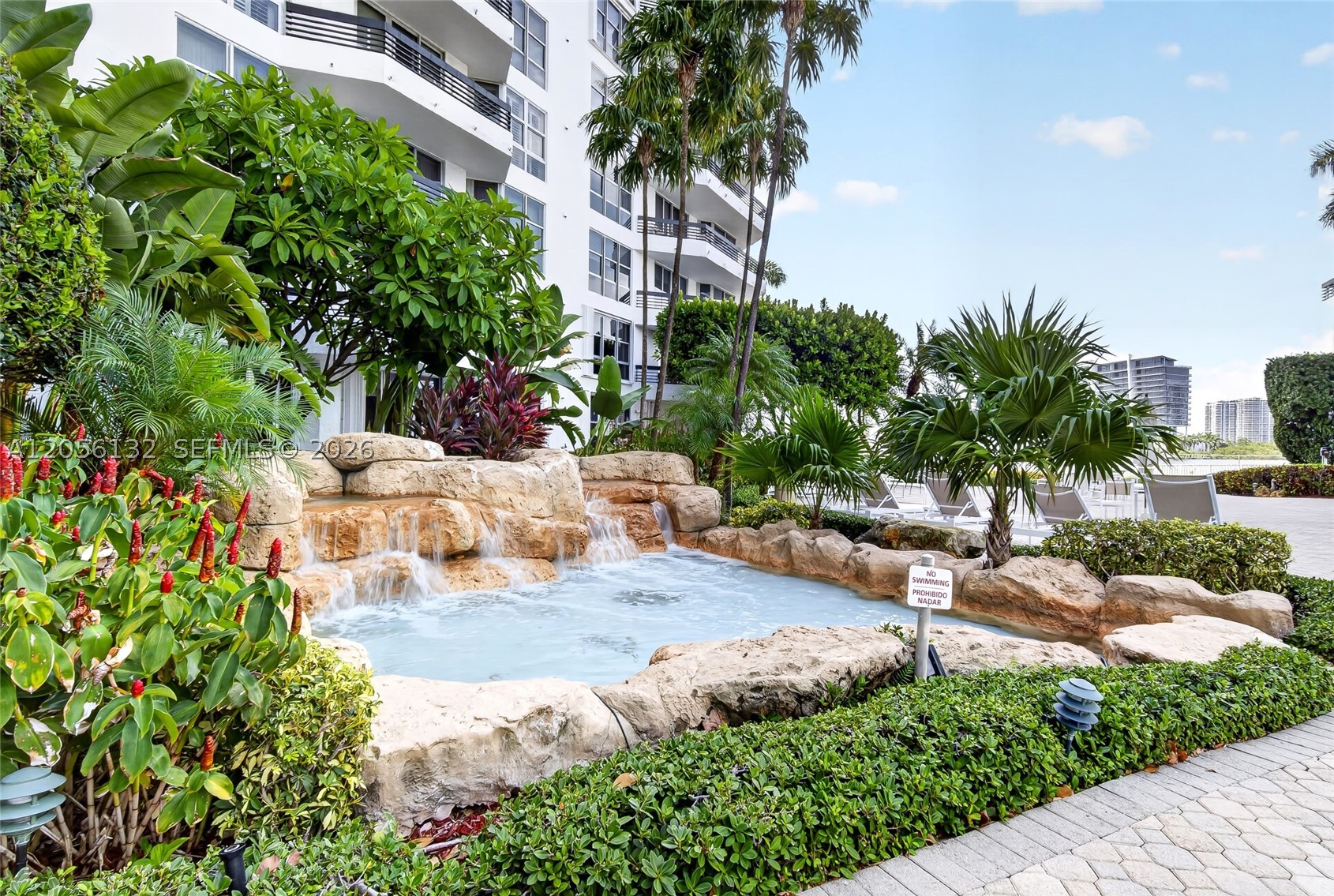 3600 Mystic Pointe Dr #310, Aventura FL 33180