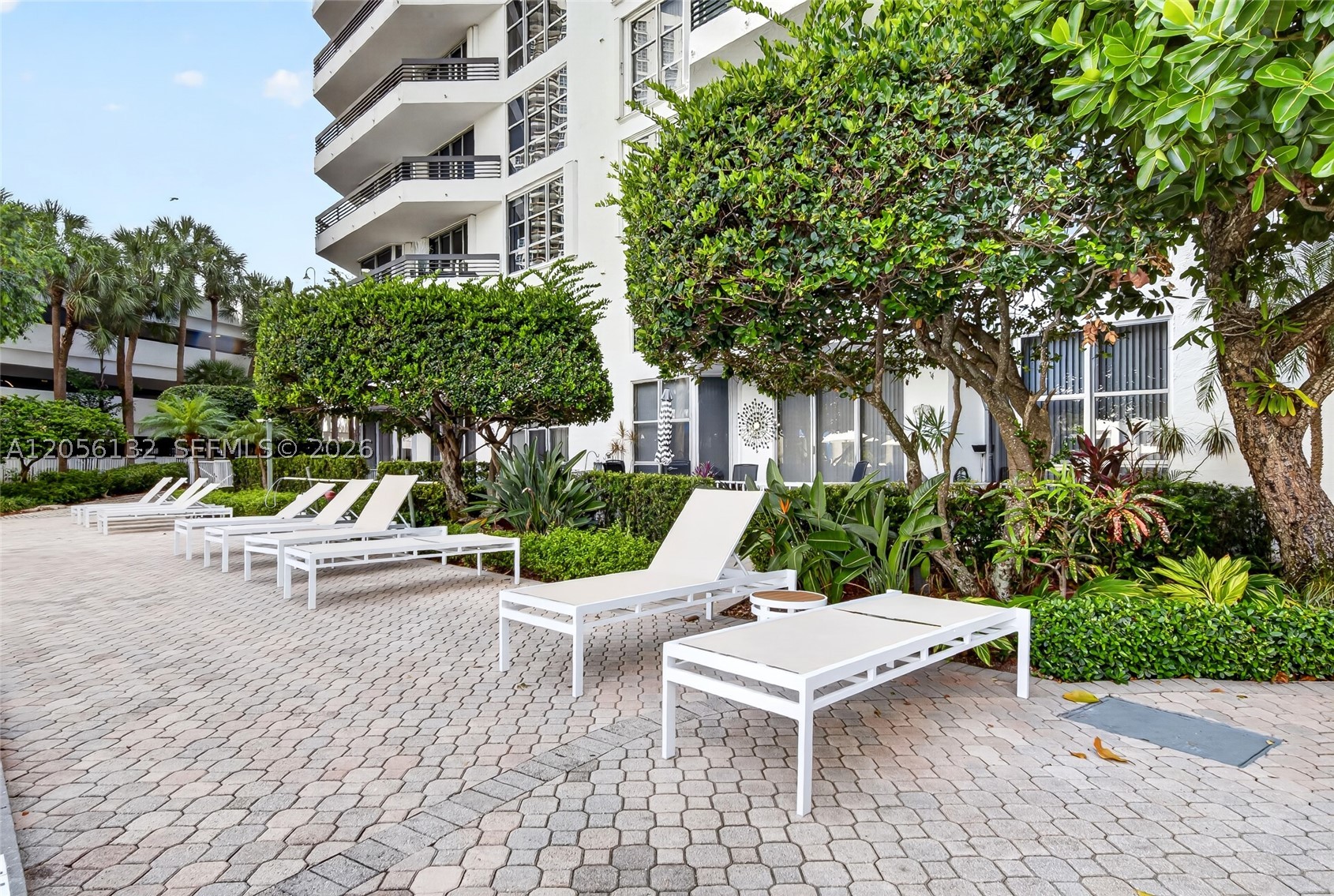 3600 Mystic Pointe Dr #310, Aventura FL 33180