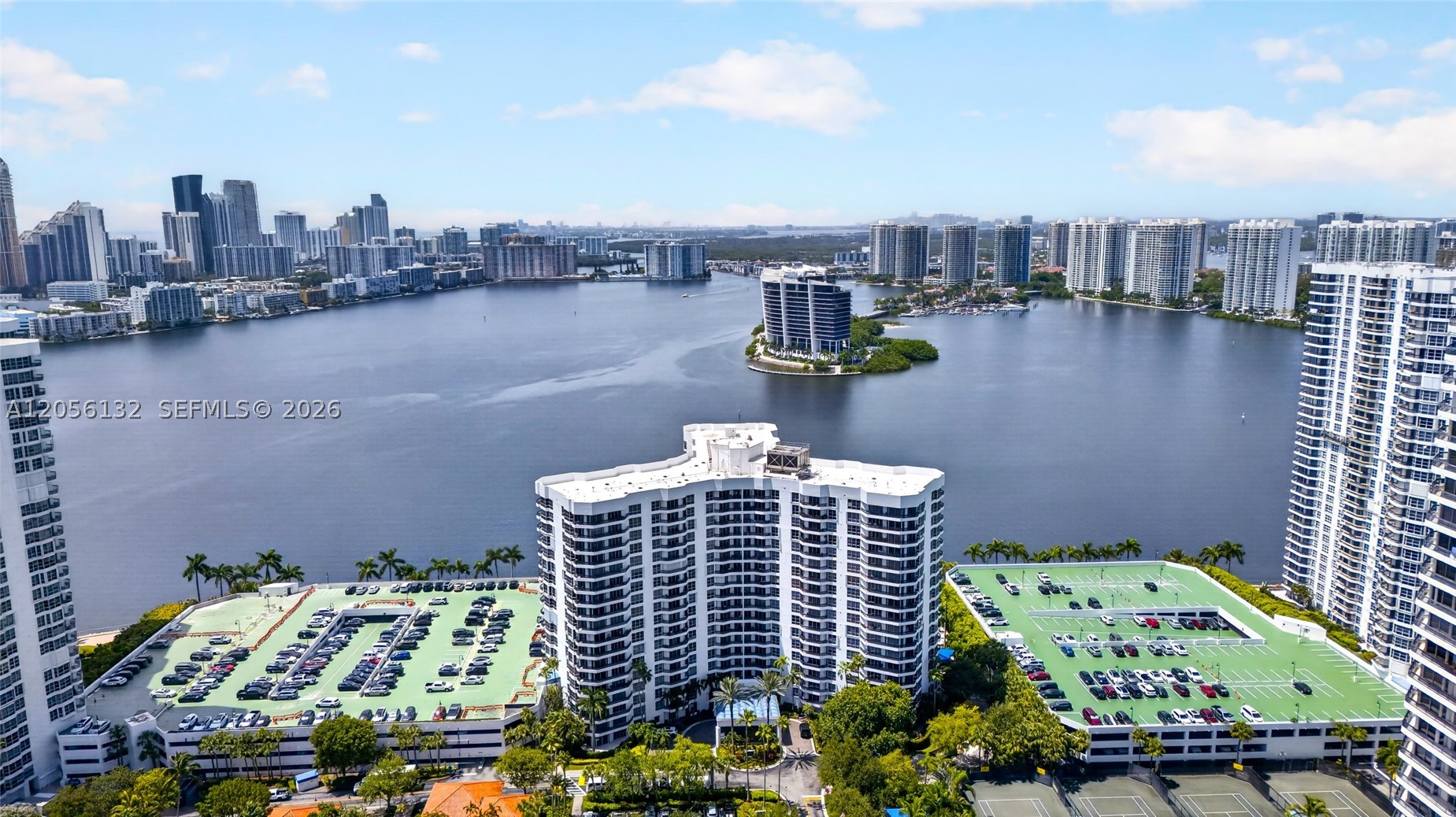3600 Mystic Pointe Dr #310, Aventura FL 33180