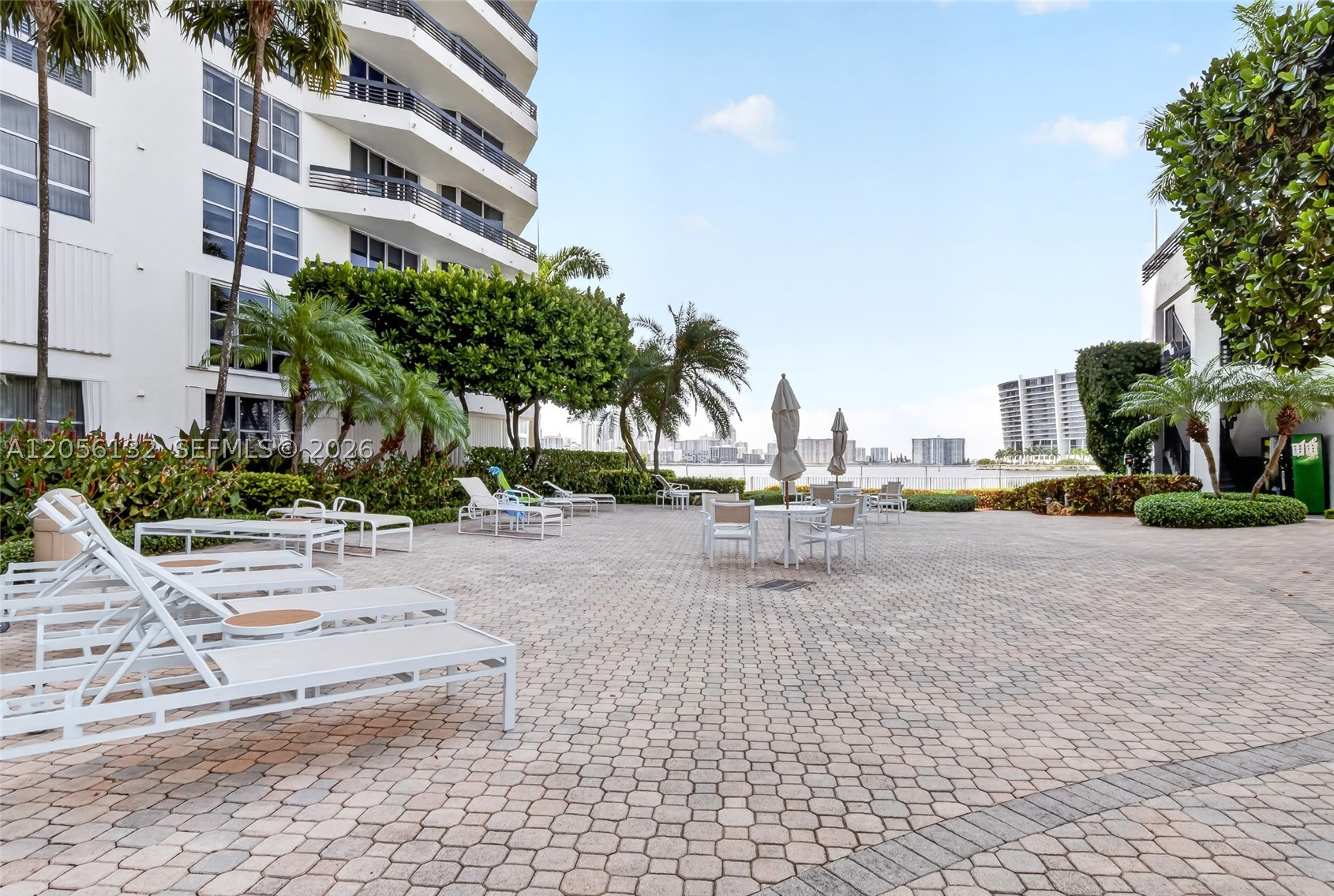 3600 Mystic Pointe Dr #310, Aventura FL 33180