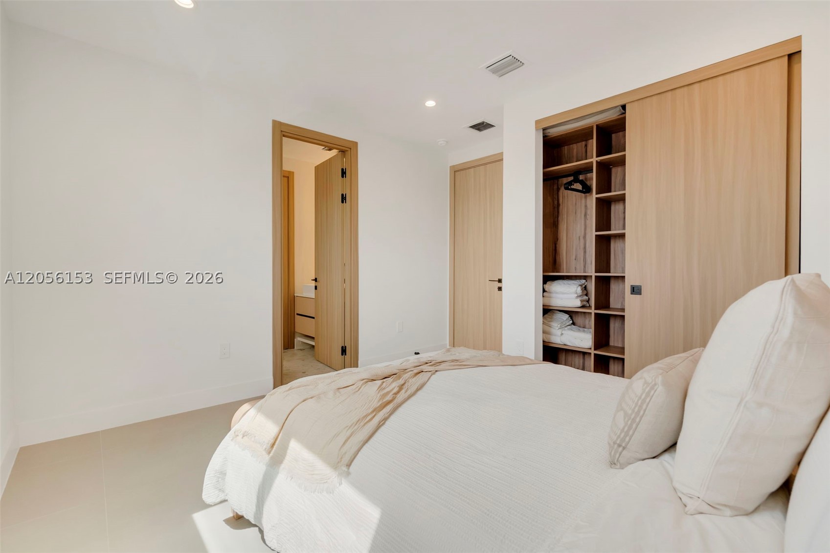 3011 SW 27th St #1, Miami FL 33133