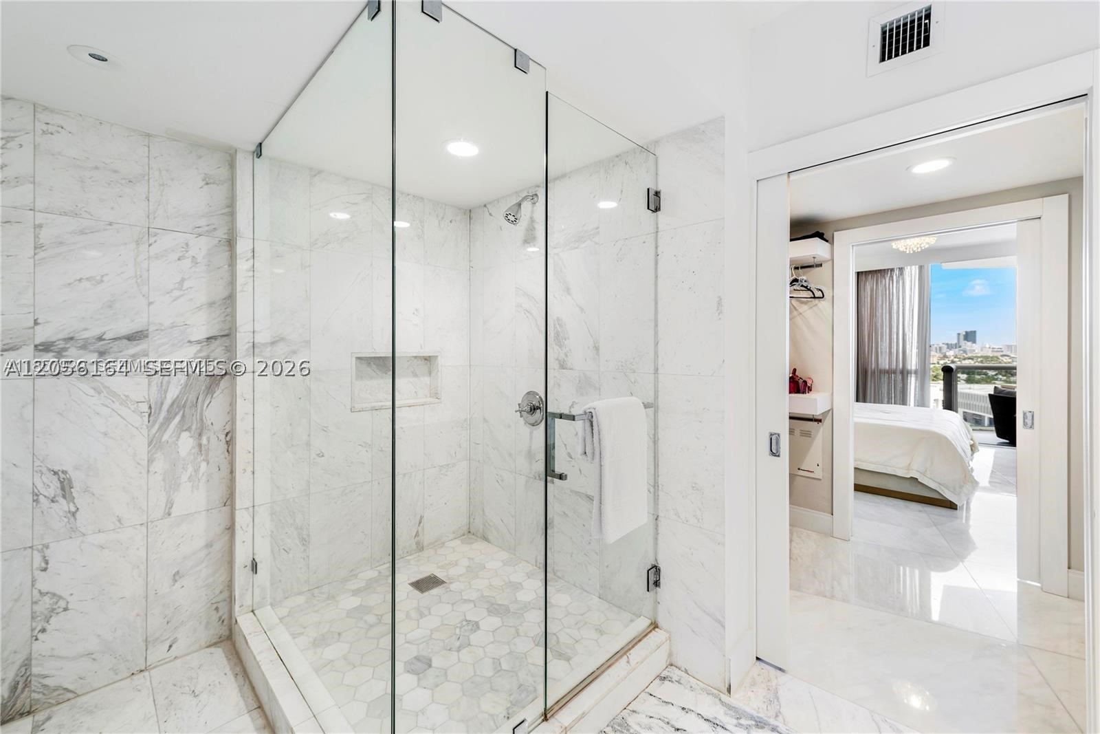 400 Alton Rd #1405, Miami Beach FL 33139