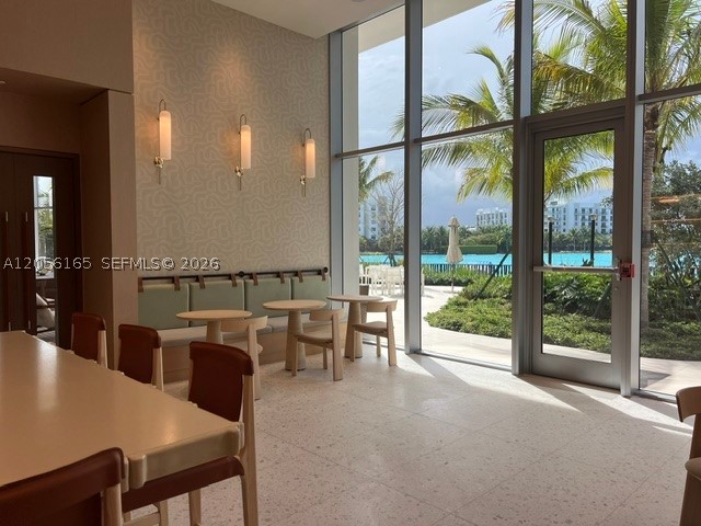 2411 Laguna circle #1509, Miami FL 33181