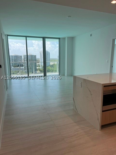 2411 Laguna circle #1509, Miami FL 33181