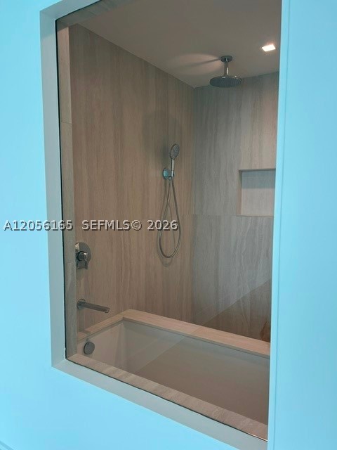 2411 Laguna circle #1509, Miami FL 33181
