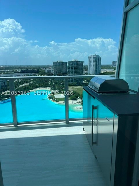 2411 Laguna circle #1509, Miami FL 33181