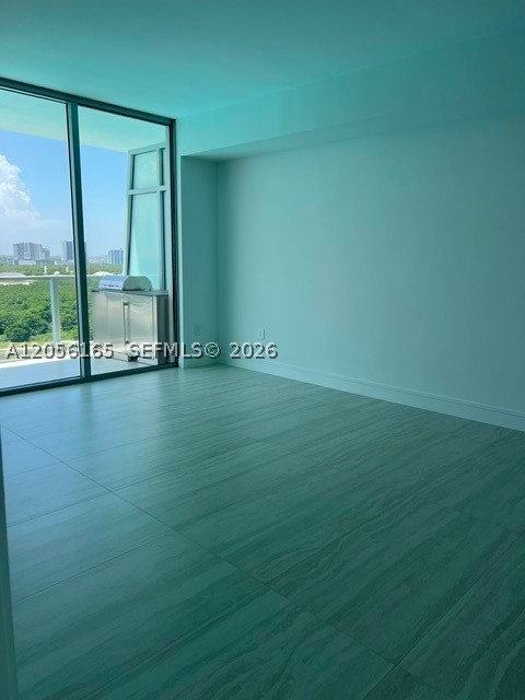 2411 Laguna circle #1509, Miami FL 33181