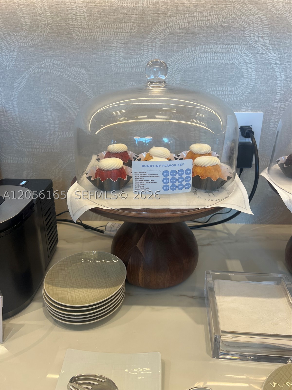 2411 Laguna circle #1509, Miami FL 33181