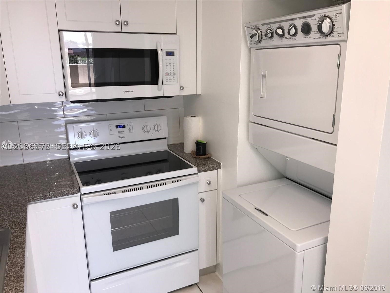 10000 NW 80th Ct #2456, Hialeah Gardens FL 33016