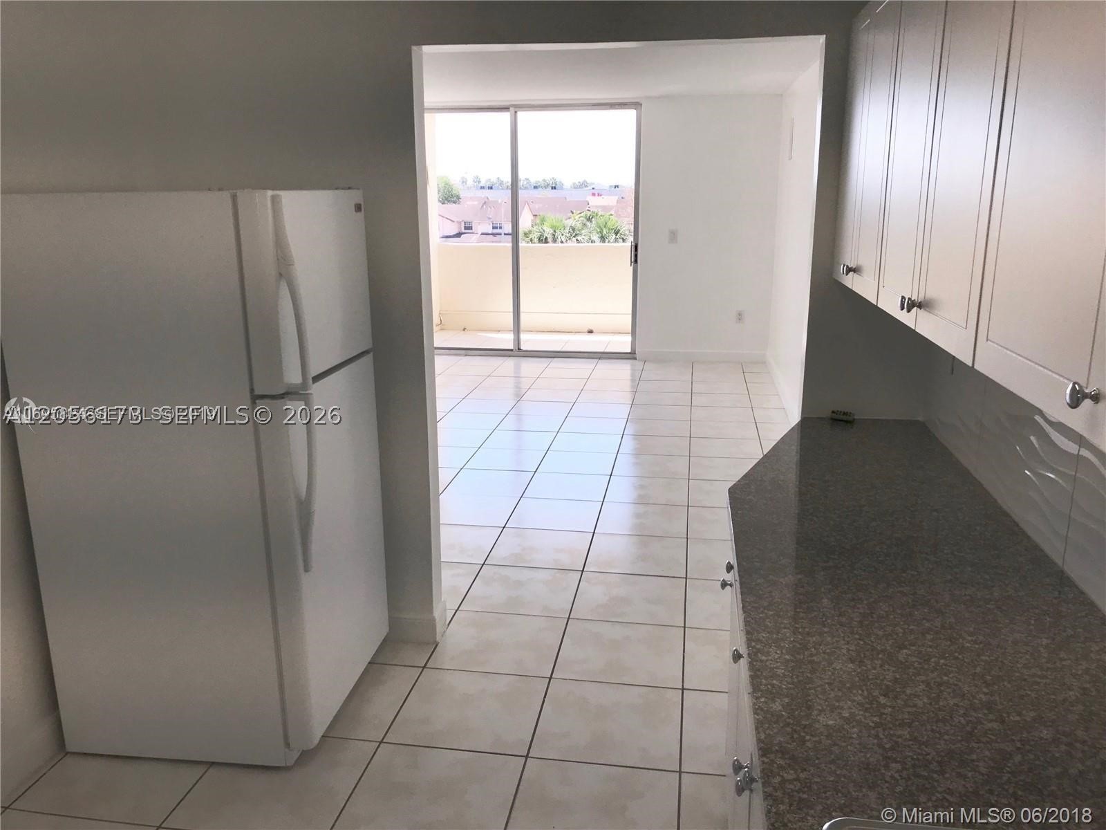 10000 NW 80th Ct #2456, Hialeah Gardens FL 33016