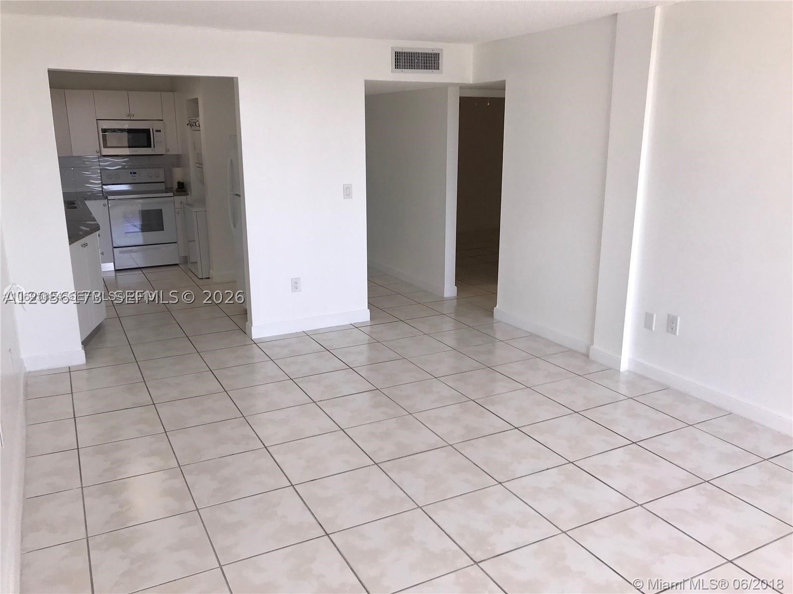 10000 NW 80th Ct #2456, Hialeah Gardens FL 33016