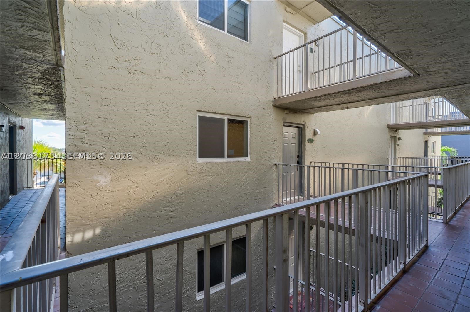 10000 NW 80th Ct #2456, Hialeah Gardens FL 33016