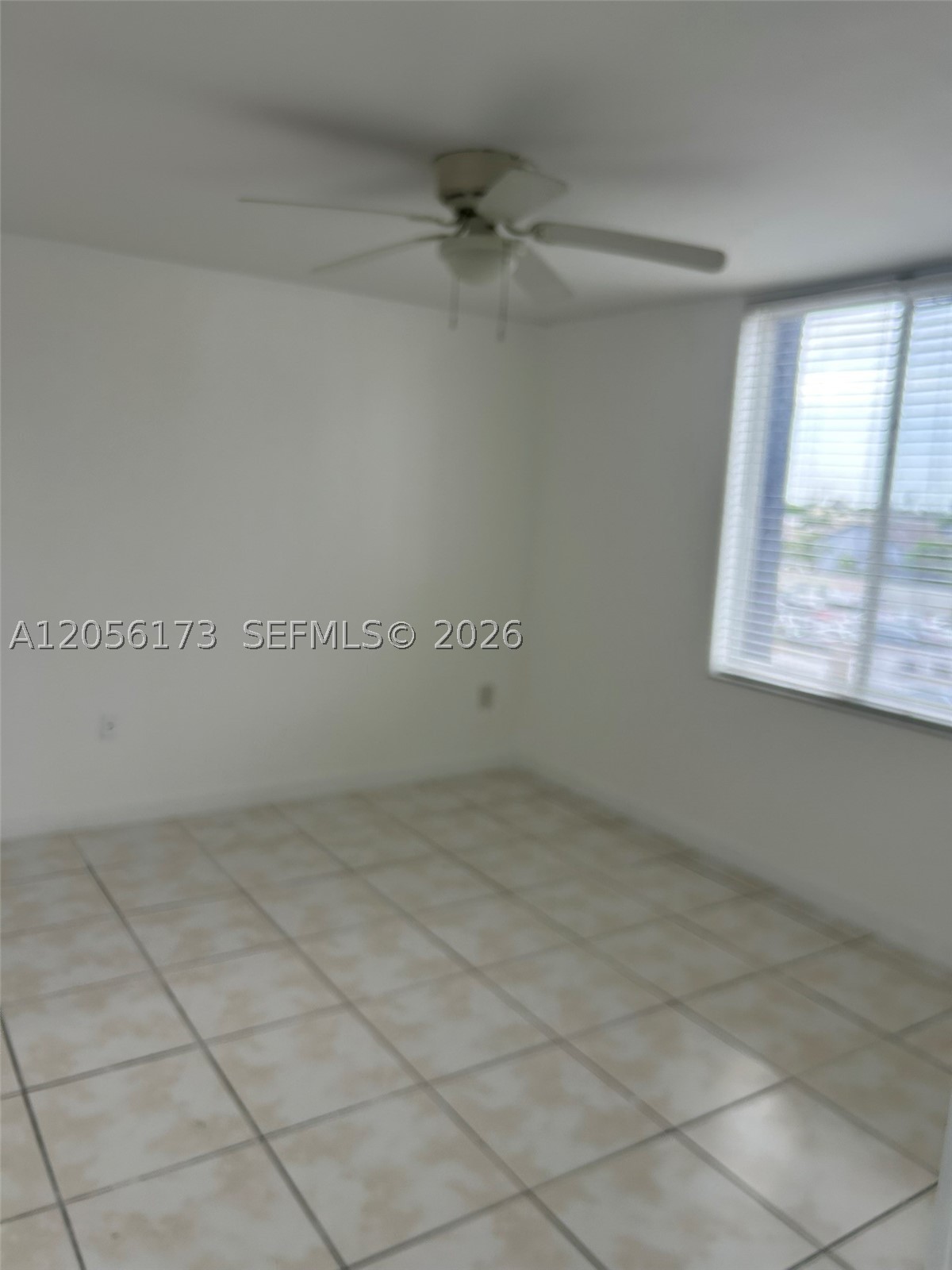 10000 NW 80th Ct #2456, Hialeah Gardens FL 33016