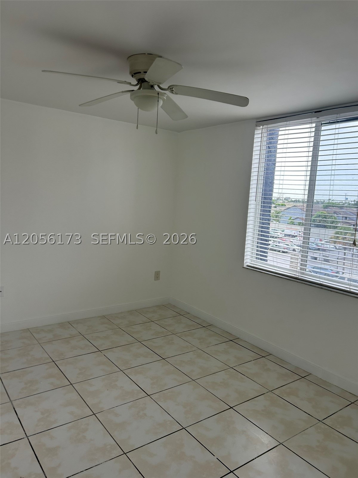 10000 NW 80th Ct #2456, Hialeah Gardens FL 33016