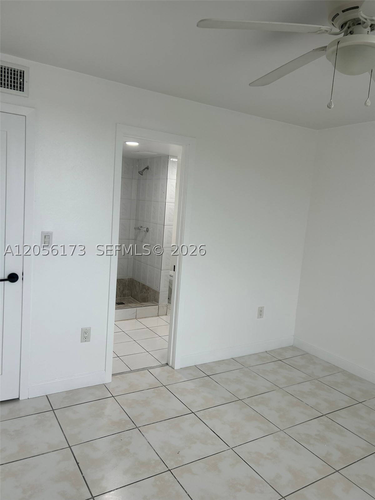 10000 NW 80th Ct #2456, Hialeah Gardens FL 33016