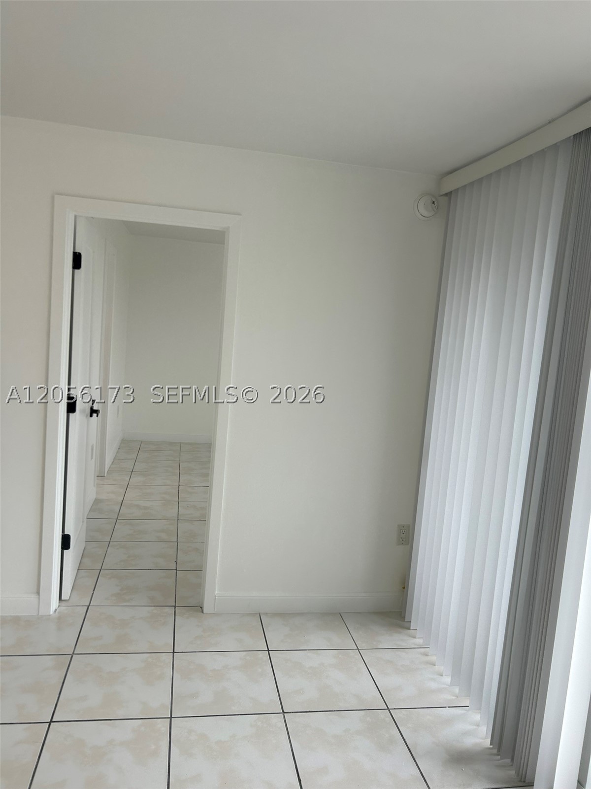 10000 NW 80th Ct #2456, Hialeah Gardens FL 33016