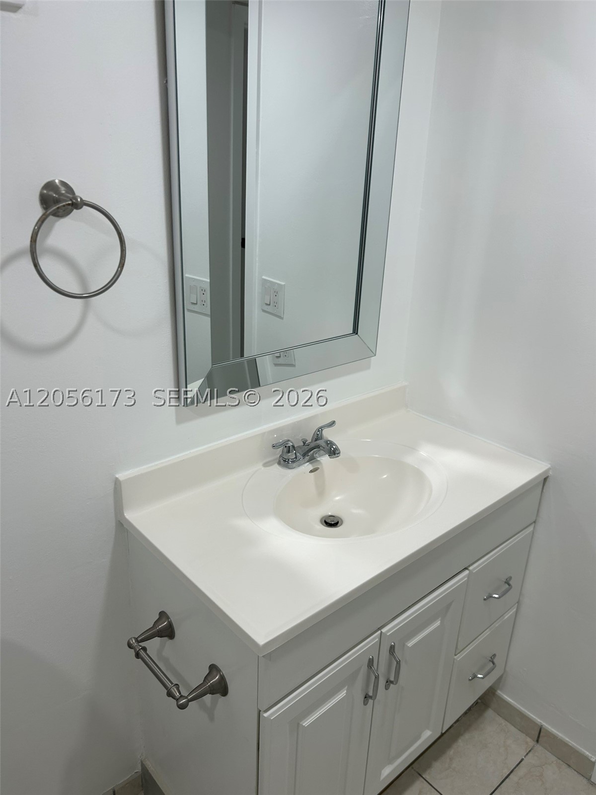 10000 NW 80th Ct #2456, Hialeah Gardens FL 33016