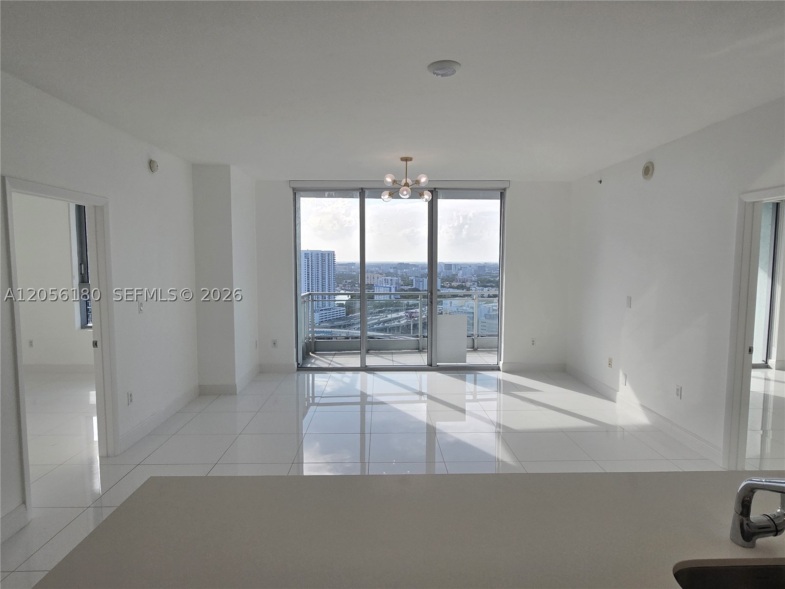 90 SW 3rd St #3006, Miami FL 33130
