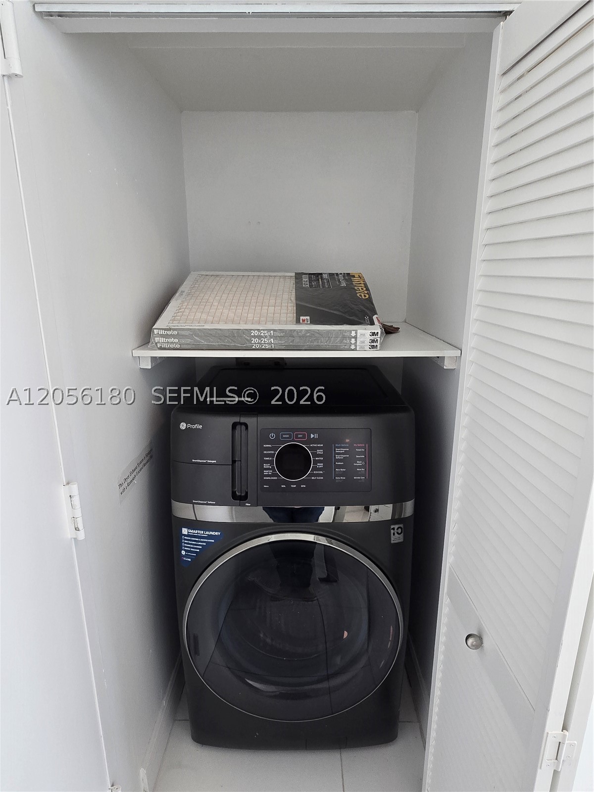 90 SW 3rd St #3006, Miami FL 33130