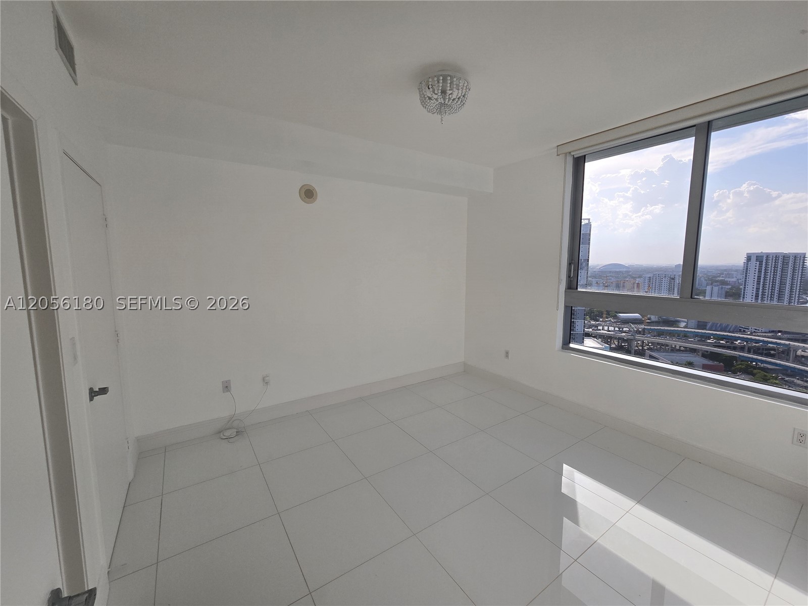 90 SW 3rd St #3006, Miami FL 33130