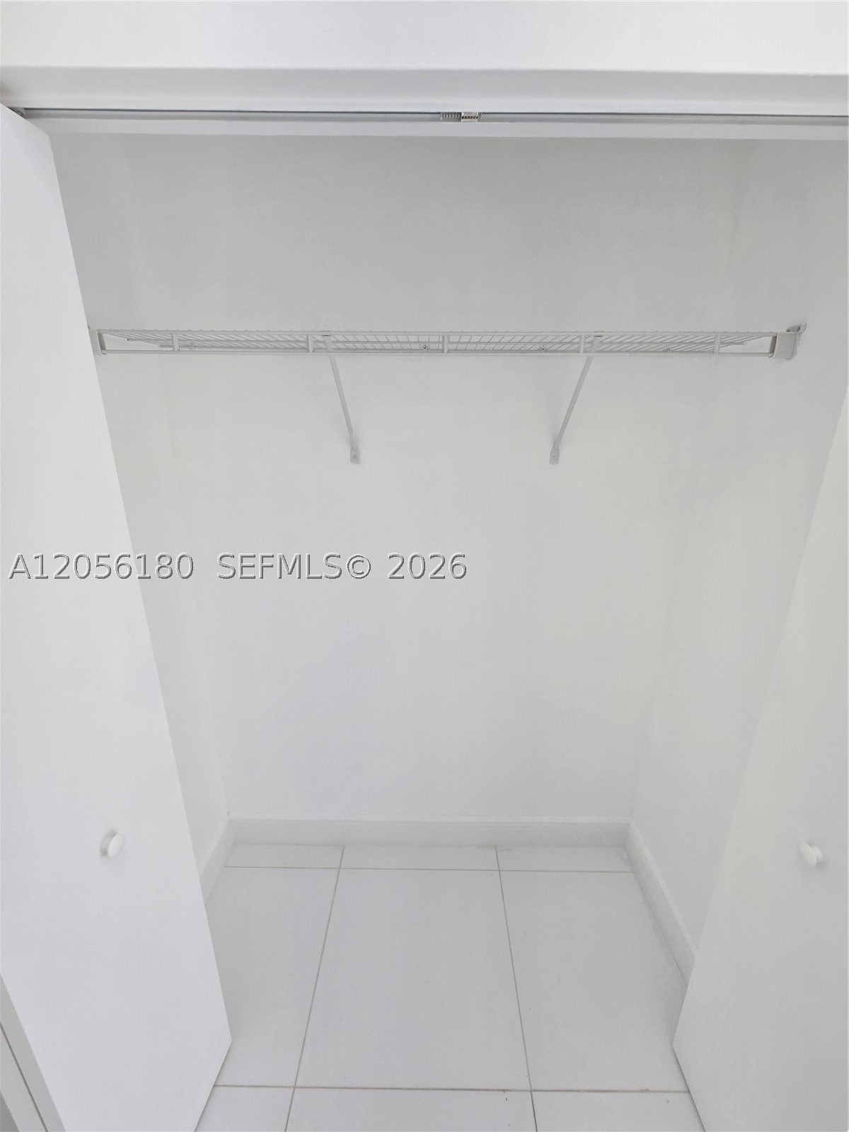 90 SW 3rd St #3006, Miami FL 33130