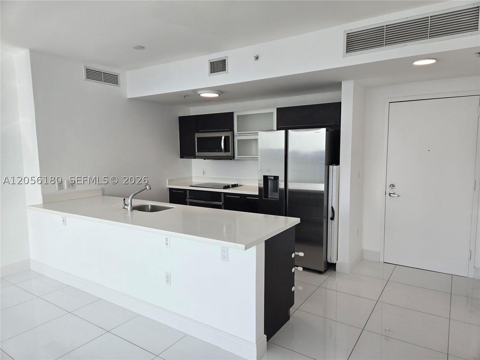 90 SW 3rd St #3006, Miami FL 33130