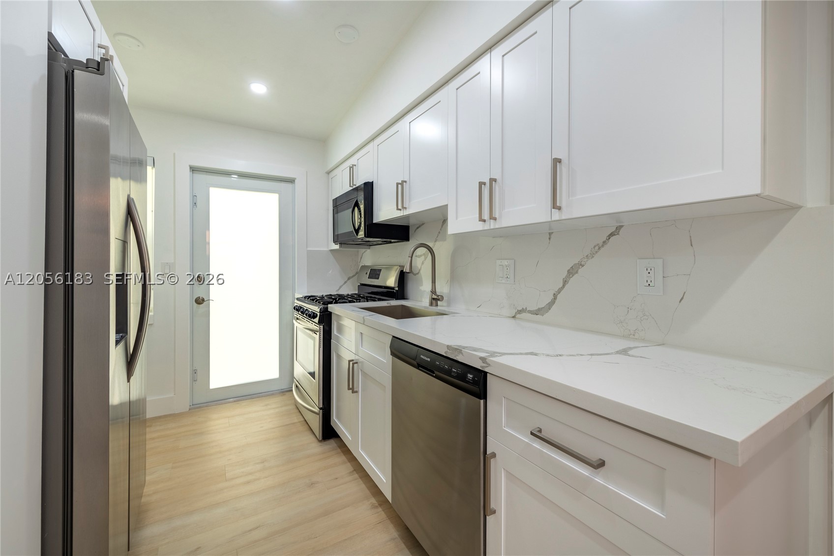 809 NE 17th Ave #4, Fort Lauderdale FL 33304