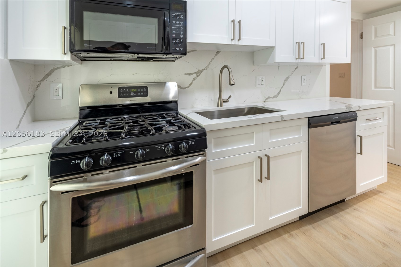 809 NE 17th Ave #4, Fort Lauderdale FL 33304