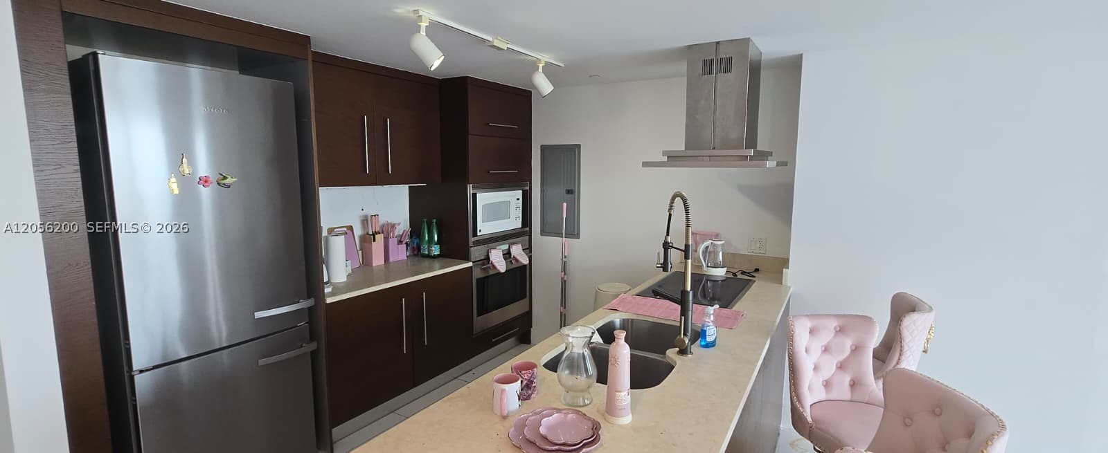 495 Brickell Ave #4205, Miami FL 33131