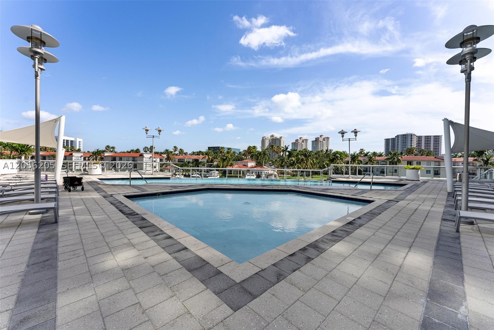 3131 NE 188th St #2-705, Aventura FL 33180