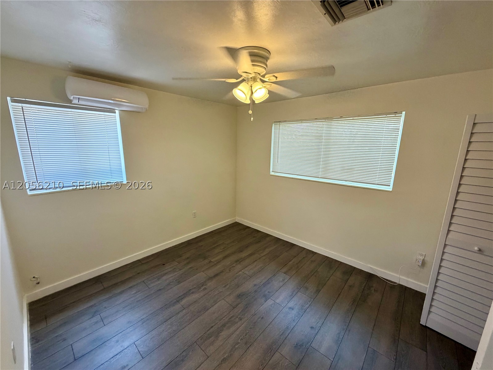 9340 Jamaica Dr, Cutler Bay FL 33189