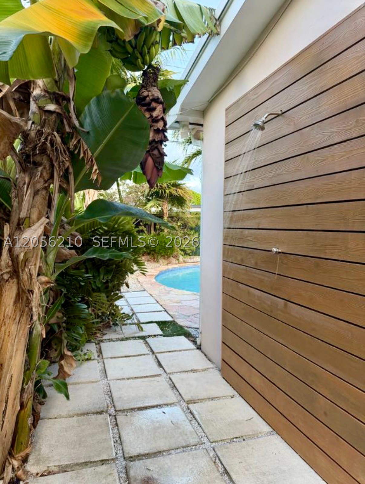 9340 Jamaica Dr, Cutler Bay FL 33189