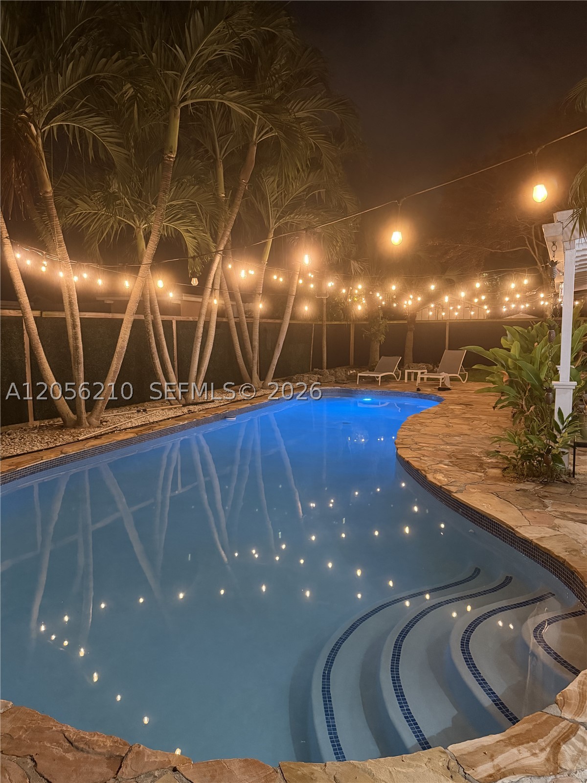 9340 Jamaica Dr, Cutler Bay FL 33189